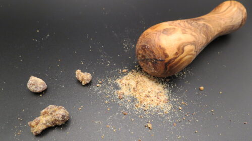 Golden Veil Pestle 02